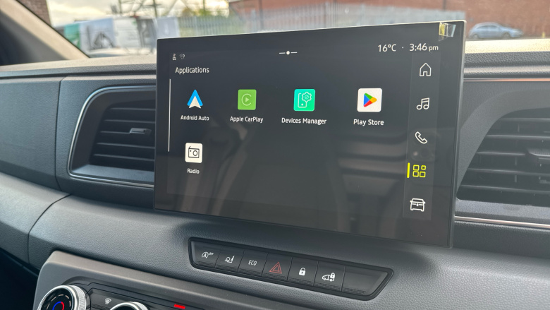 Renault Master Mwb Diesel Fwd MM35 Blue dCi 130 Advance Medium Roof Van